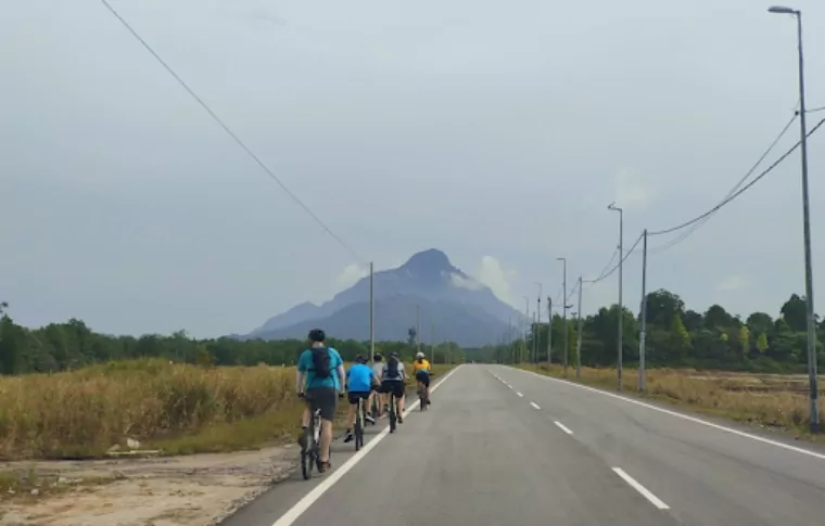 8-Day Borneo Family Cycling Holiday